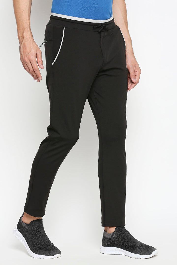 Black Solid Slim-Fit Rapid Dry Technology Joggers