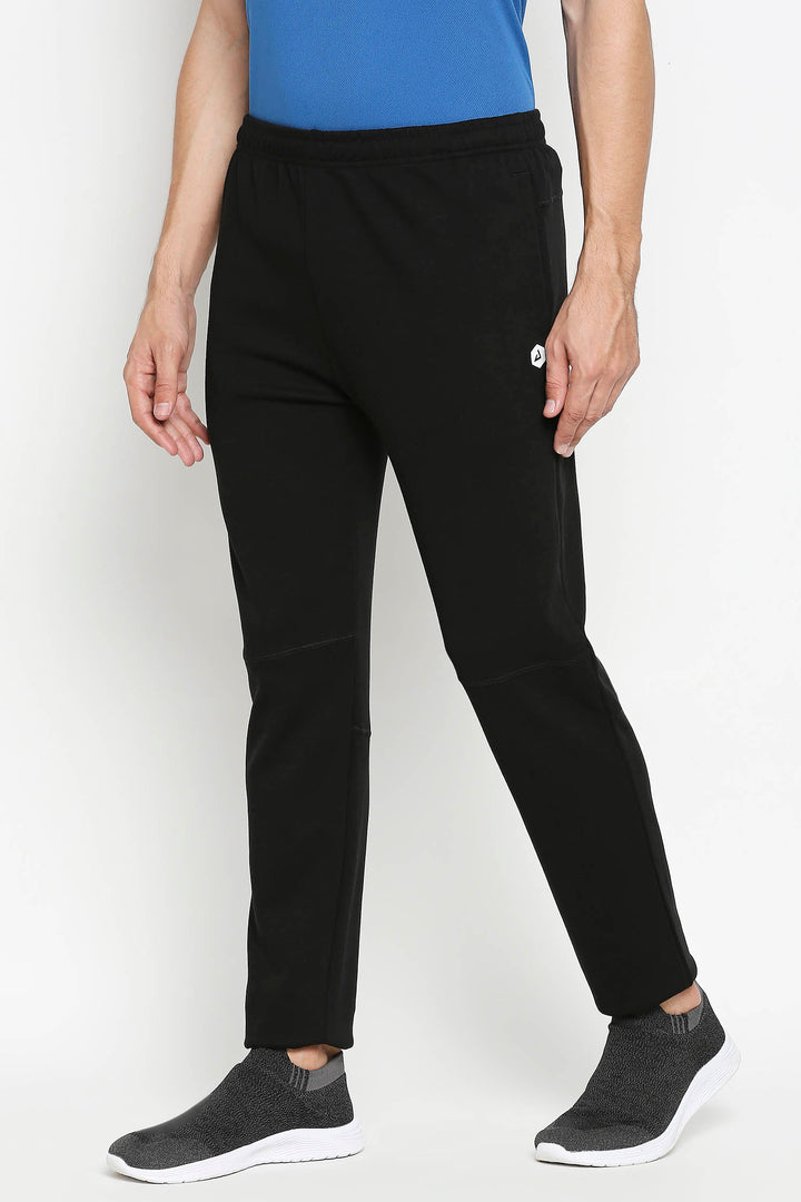Men’s Black Solid Slim Fit Trackpants